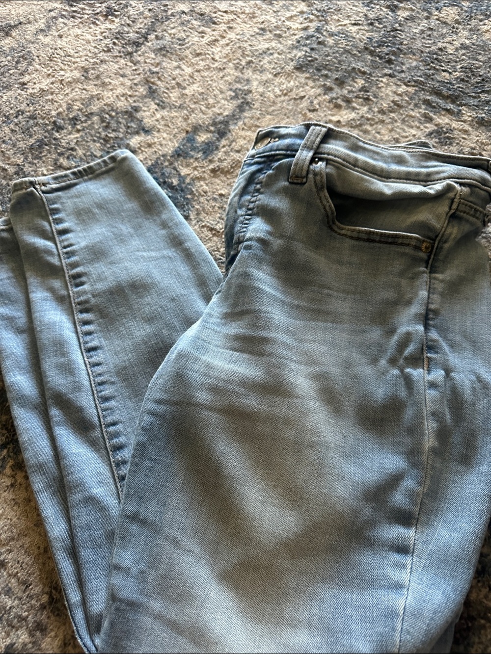 Lucky Brand Women's Faded Light Blue Skinny Jeans